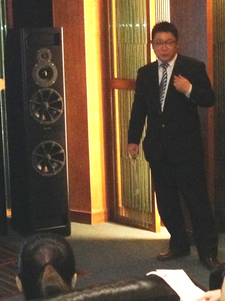 Mr Michiya Iwasaki, JVCKenwood Corporation, expects to sell 10,000 units of projectors in 2014, with the US market expected to account for half the sales!