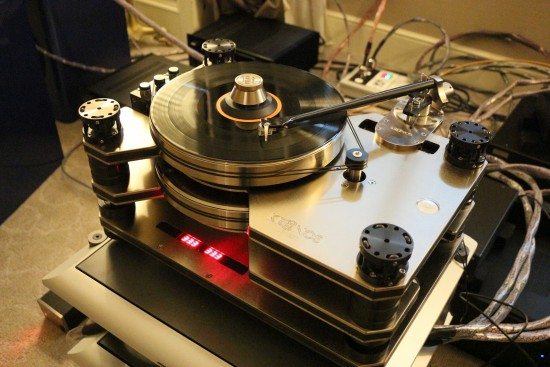The Kronos Pro turntable.