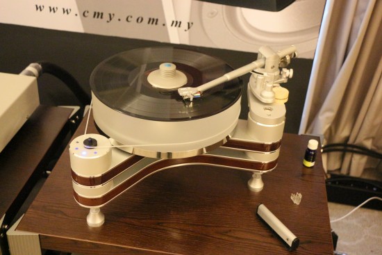 The Clearaudio Innovation turntable in the CMY room.